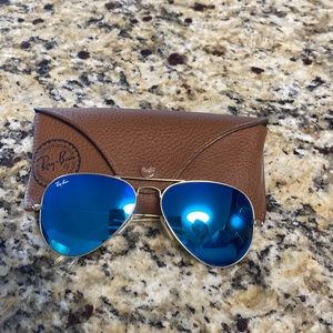 Ray-Bans - Blue Aviator